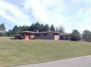 5100 River Ridge Dr, Lansing, MI 48917