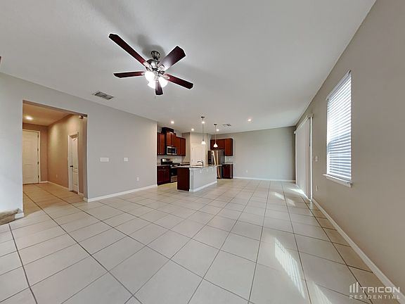 3rd image of 1637 Chelsea Manor Cir