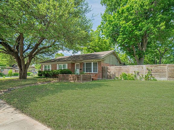 2nd image of 3013 Sheridan Dr