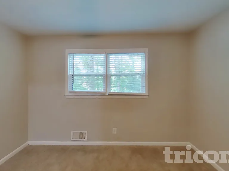 3319 Old Salem Rd SE — Photo 11
