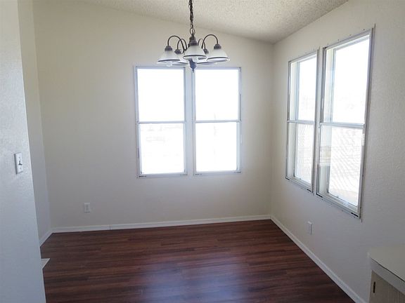 5th image of 13298 E 52nd Dr