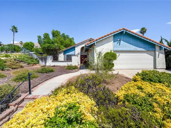 11100 Sunglow Dr, Moreno Valley, CA 92557
