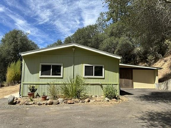 2nd image of 18368 Harmony Pl