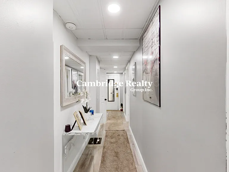 15 Glenville Ave #T5 — Photo 4