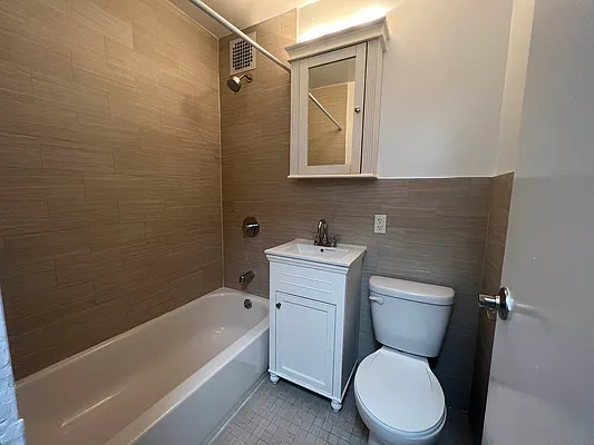 Rented by Living New York | media 13