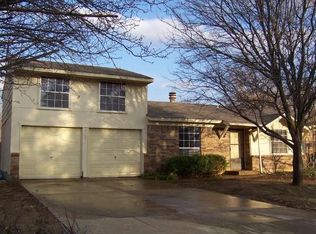 5007 Coronet Ct, Arlington, TX 76017