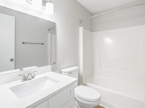 3rd image of 218 Olympia Dr #1B-1Ba-741Sqft