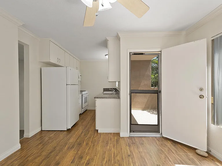 Kitchen/Dining Area on Level 4