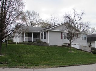 601 E Clark St, Albany, MO 64402