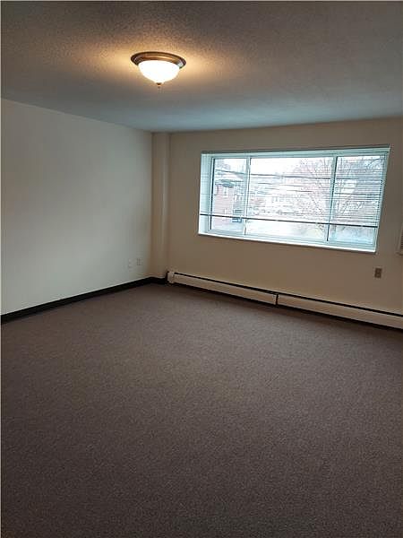1st image of 137 Willard St