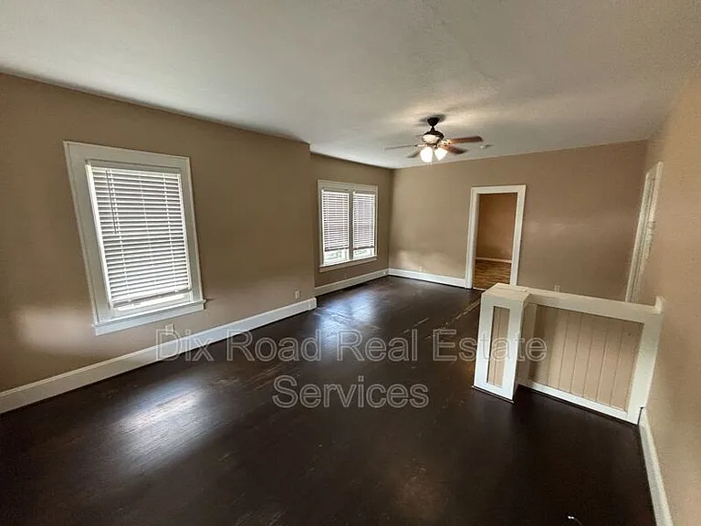 708 Webster Ave — Photo 9