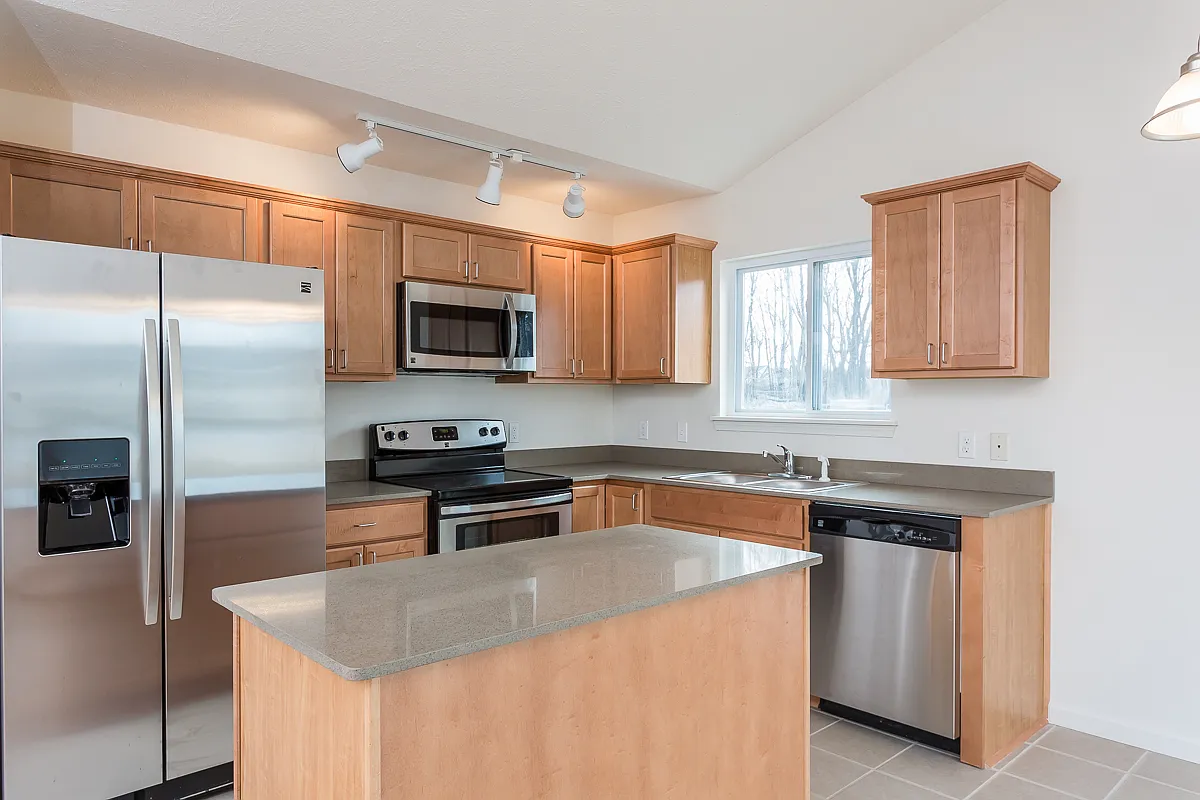 Ivy Bridge Extension 2 Br Ranch — Photo 1