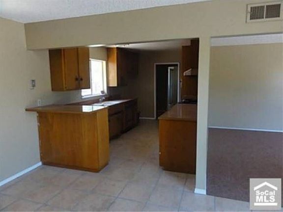 5th image of 663 Joann St