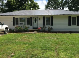 515 Pin Oak St, Adrian, MO 64720