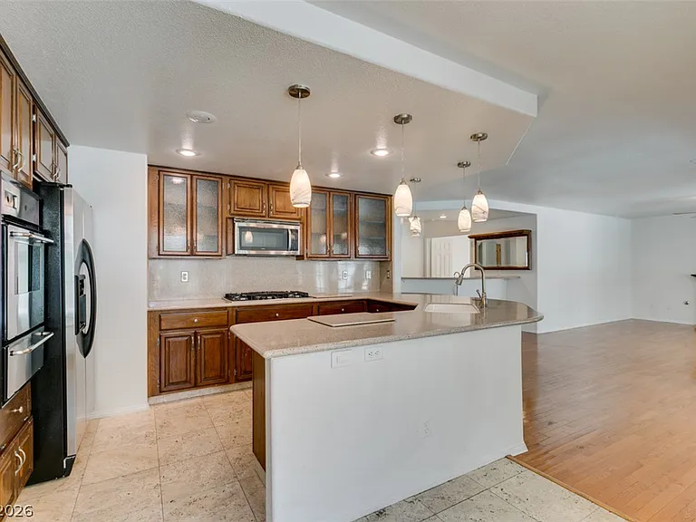8224 Tivoli Cove Dr — Photo 27