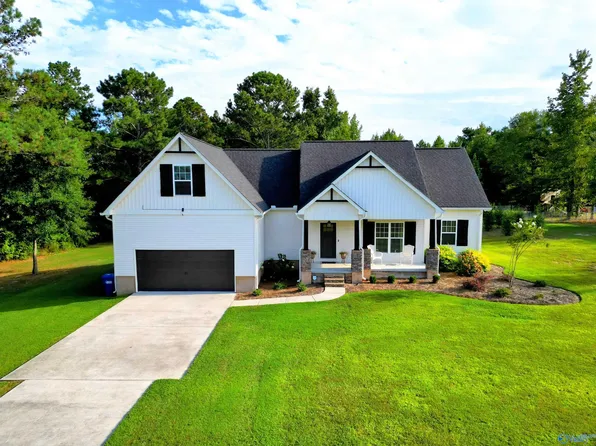 118 Morningside Dr, Albertville, AL 35951