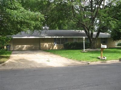 914 Thompson St, Emporia, KS, 66801