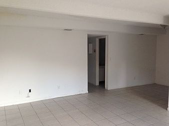 3rd image of 1005 S Flagler Ave APT 811
