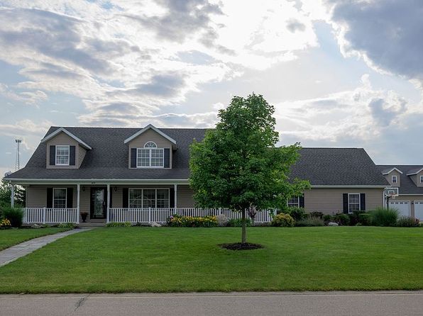 411 N Pointe Dr