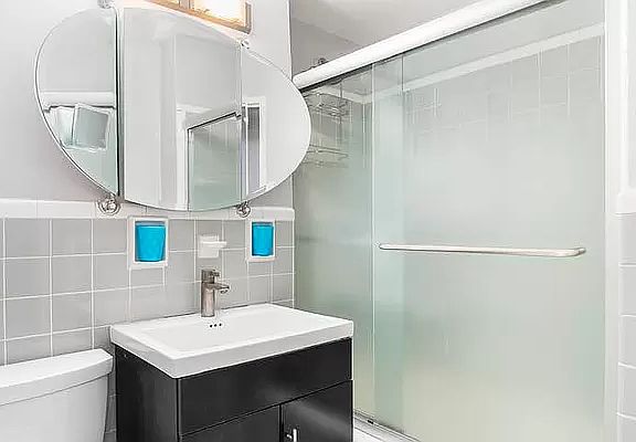 5th image of 240 E 76th St APT 6-P