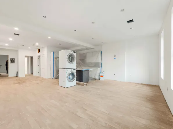 913 Lafayette Avenue image 8 of 17