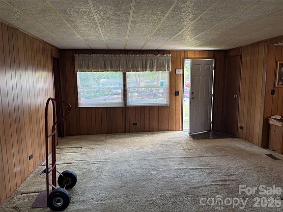 3rd image of 7312 Doblinway Dr