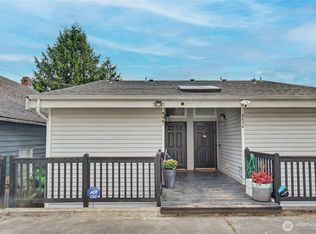 908 Hiawatha Pl S #B, Seattle, WA 98144