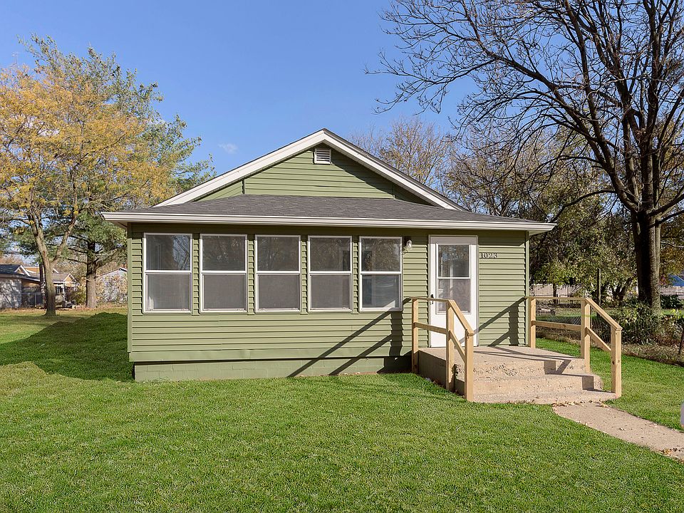 1st image of 1023 S Belleview Pl
