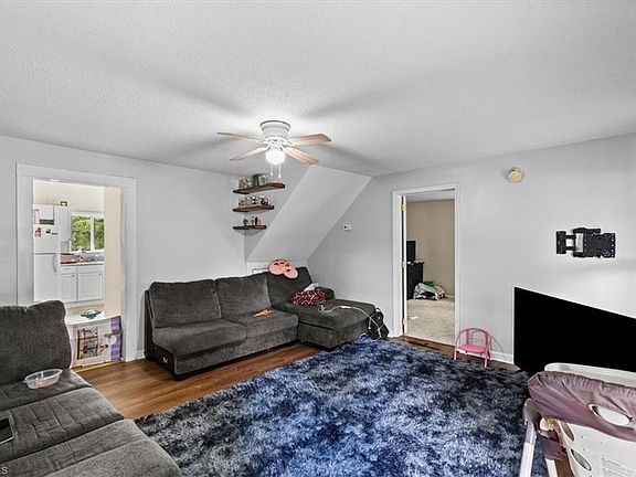 5th image of 1844 Price Rd
