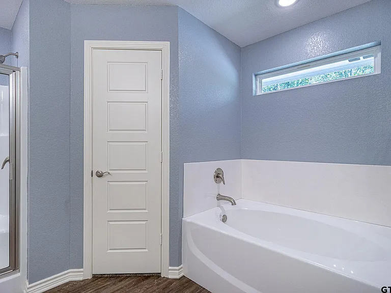 19842 N Meadow West Ln — Photo 32