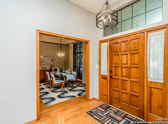3rd image of 13734 Hunters Moss St