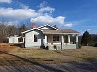 77 Wilkie St, Franklin, NC 28734