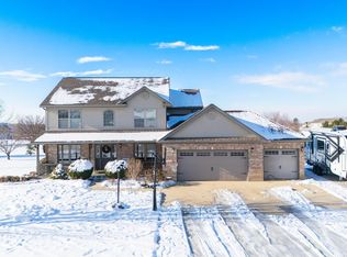 1415 Kelly Ln, Metamora, IL 61548