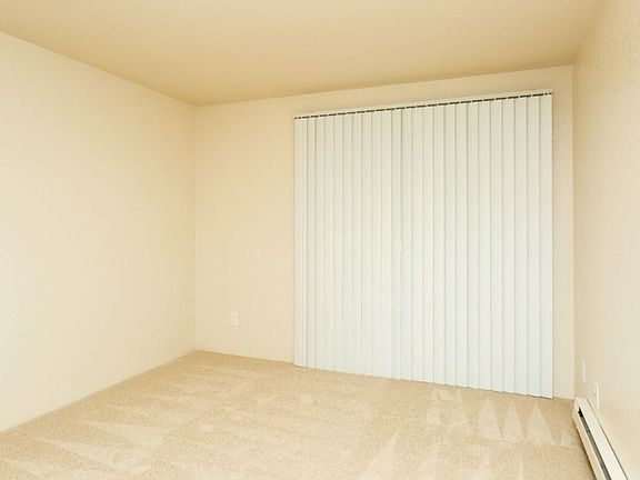 5th image of 13751 32nd Ave NE APT 322
