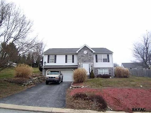 2nd image of 285 Franklin Square Dr