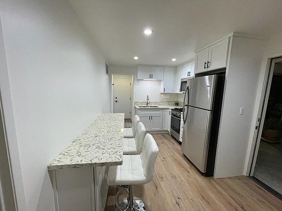 2nd image of 22331 Vanowen St #A