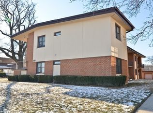 1970 Green Bay Rd APT A1, Highland Park, IL 60035