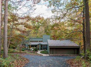 2720 E Pine Ln, Bloomington, IN 47401