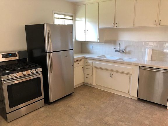 2nd image of 4403 El Camino Corto La Canada