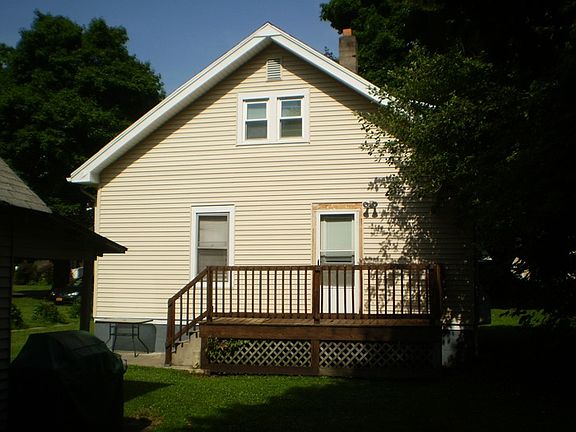 3rd image of 1107 Avenue A