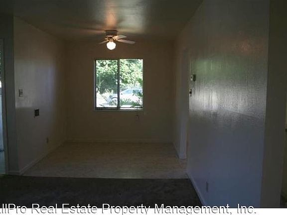 3rd image of 2445 Plumleigh Dr