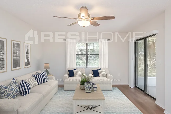 1204 Meredith Dr — Photo 5