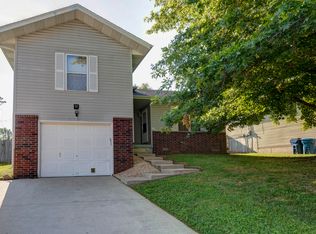 2200 S 15th St, Ozark, MO 65721