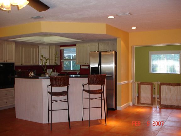 Kitchen area with eating bar