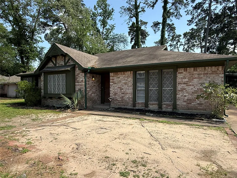 422 Gamewood Dr — Photo 4