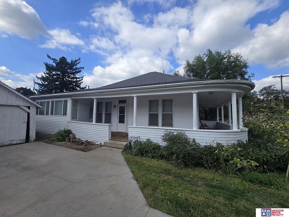 2nd image of 109 S 2nd St