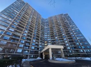 1 Bay Club #8 U, Bayside, NY 11360
