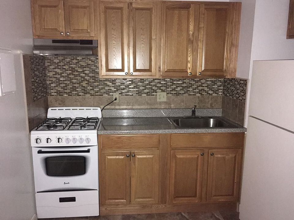 1st image of 378 S Main St APT 301