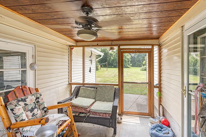 3rd image of 2552 New Scotland Road