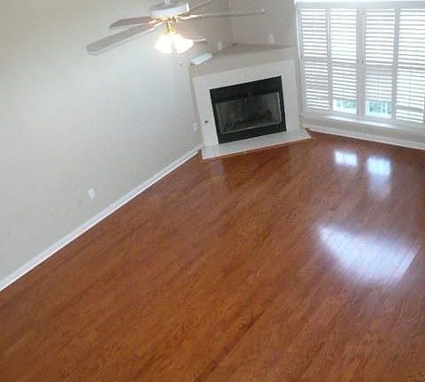 5th image of 101 Parkside Ct